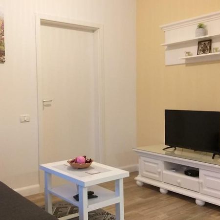 Enjoy Apartment Timişoara Buitenkant foto